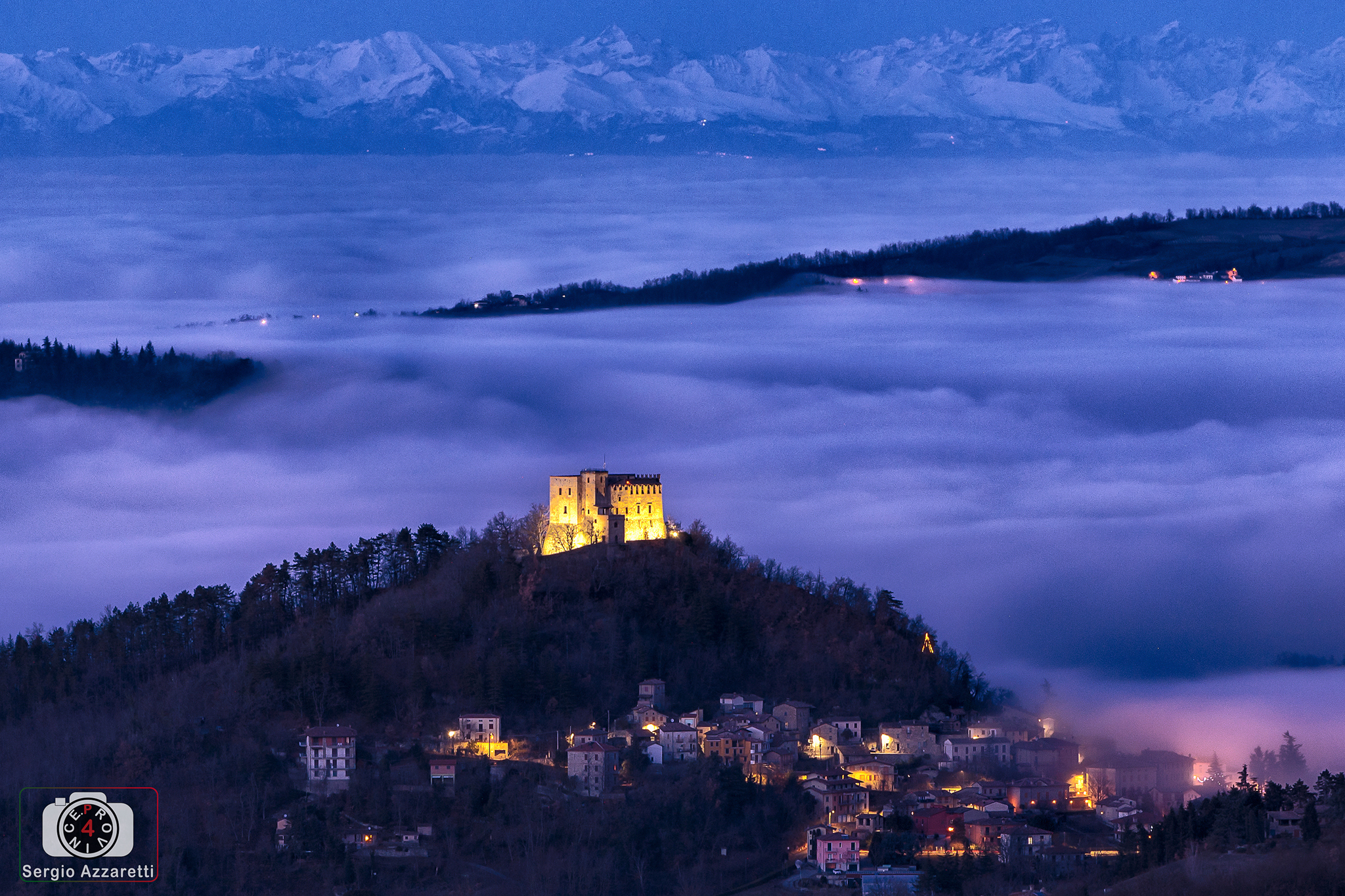 Zavattarello_ora_blu